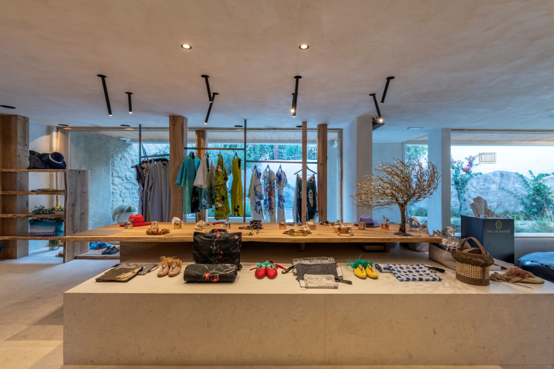 Boutique im Kensho Psarou